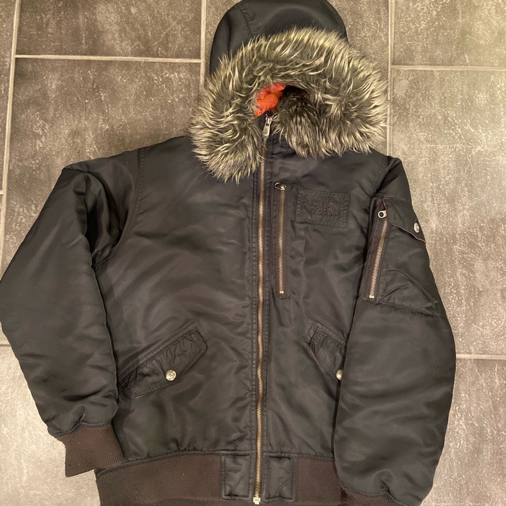 *The North Face* Men’s Parka